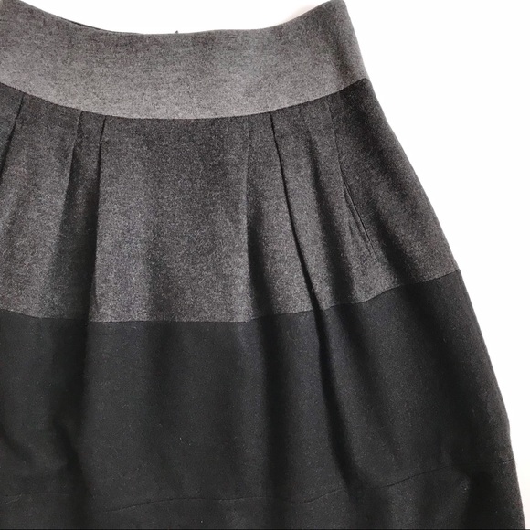 Vince Color Block Pleated Gray Black Wool Skirt with Pockets Size 4 - Picture 3 of 8